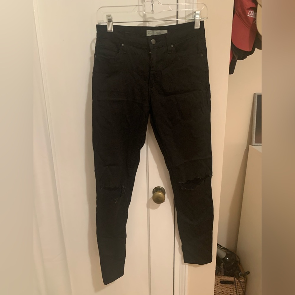 Topshop black medium rise jeans with knee rips (topshop moto Leigh w28 l32